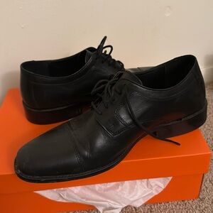 Johnston & Murphy Suit shoe